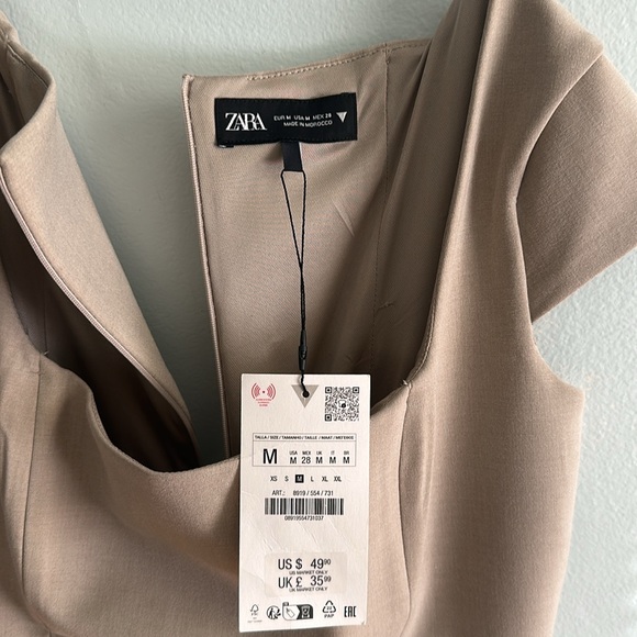 Beige mini dress - Picture 3 of 4